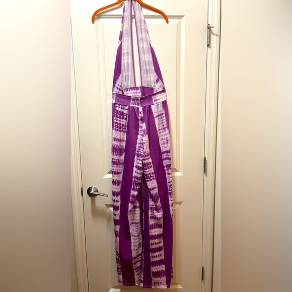 NWOT Unbranded Tie Dye Jumpsuit. Criss Cross Front Tie Purple & White. - Picture 4 of 4